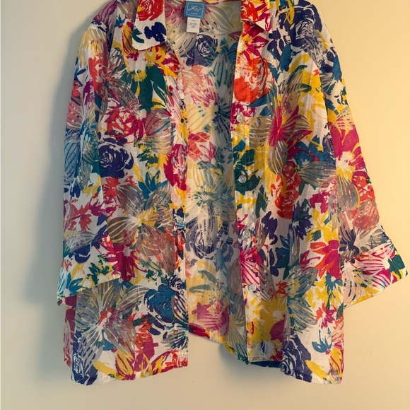 Avon Multicolor Floral Button Down Shirt - Picture 1 of 6